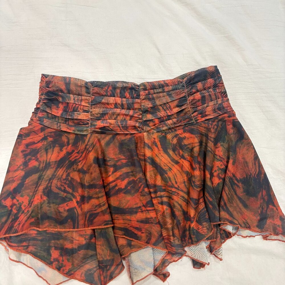 Outcast Emilee Mini Skirt – Sahara Print – Size 8 – NWOT